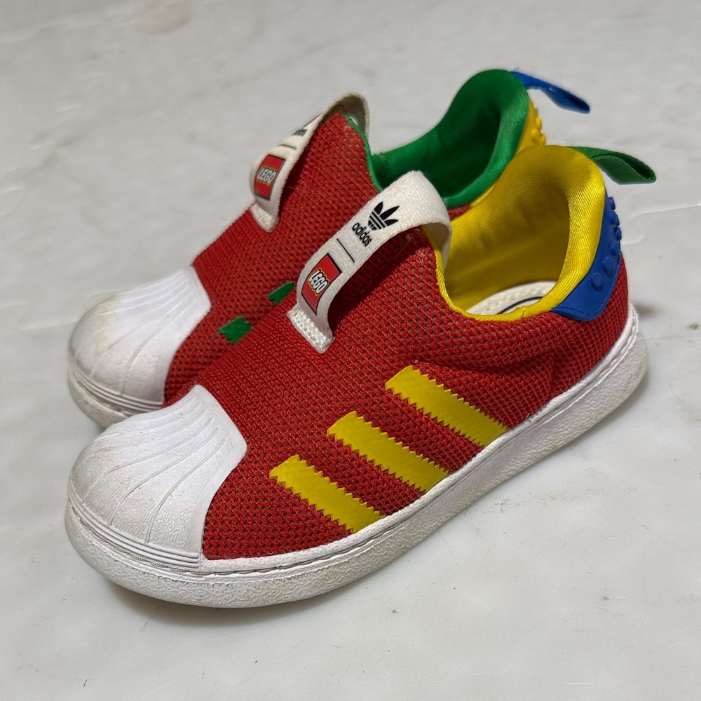 Adidas x LEGO Superstar 360